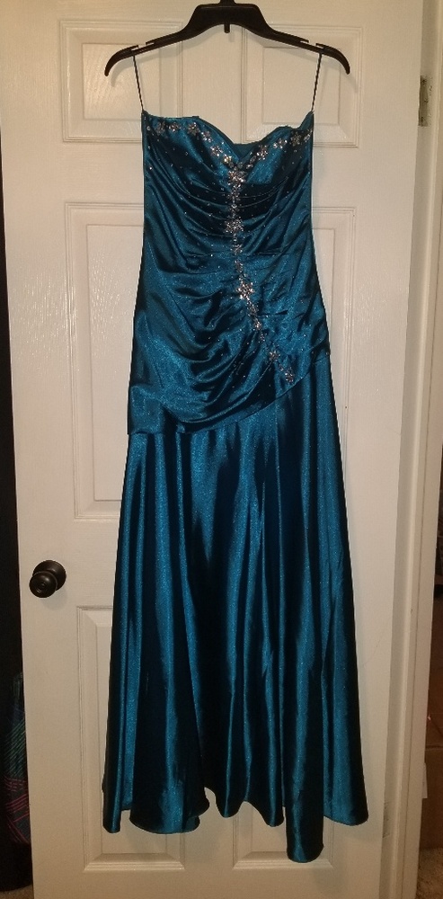 NWOT Strapless Teal Mermaid Homecoming/Prom Dress!
